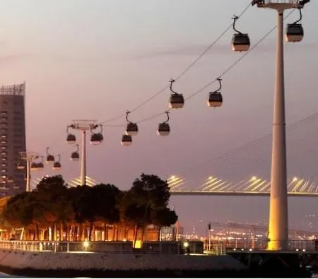 Single Luminous Homestay Lisbon