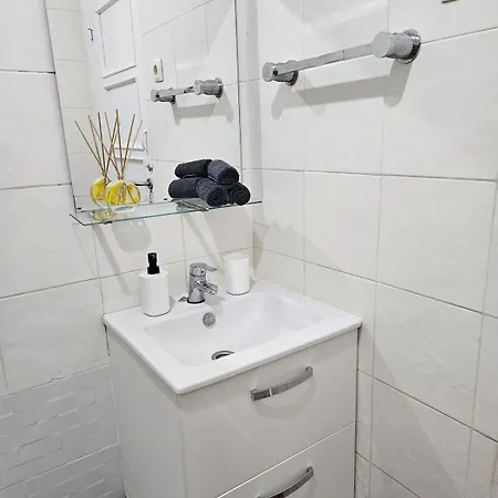 Single Luminous Homestay Lisbon